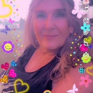 Meet your Posher, Suzanne